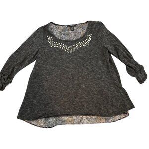 🔥 4 for $20 DEAL 🔥 Style & Co. Women’s Embellished Gray Top Size M